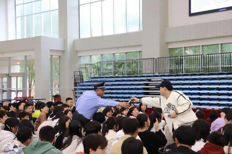 图片18.jpg